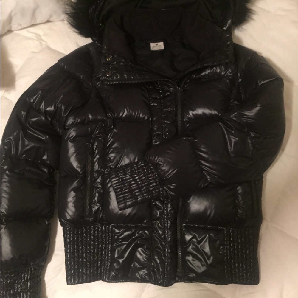 Black Nike puffer coat